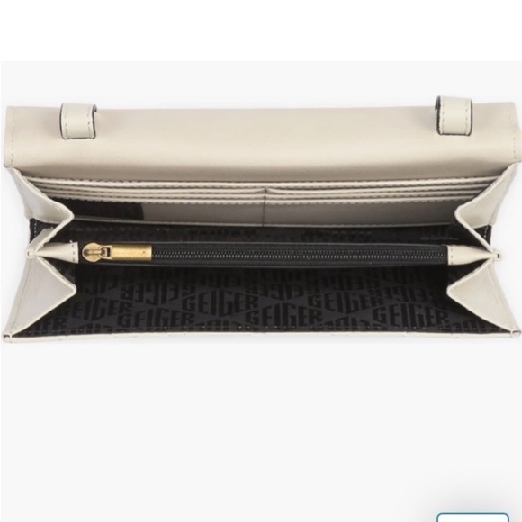 SOLD - Picture 7 of 8